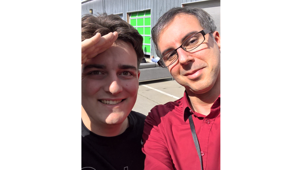 Palmer Luckey (links) mit Manfred Huber (rechts)